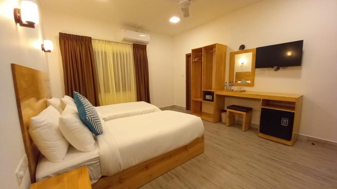 Sky View By Relax Tours Otel Dhangethi Dış mekan fotoğraf